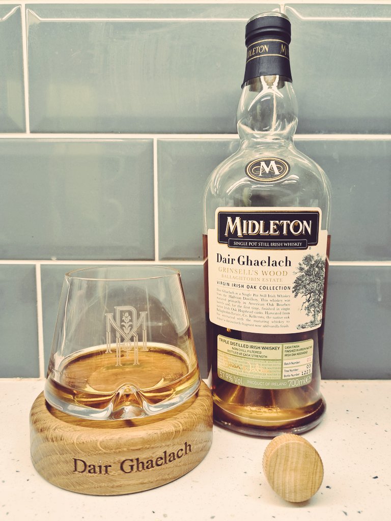 Celebrating the Grand Slam with a Midleton Dair Ghaelach Grinsell's Wood Tree 3. Fantastic few weeks for the Irish team. #SixNations2023 #GrandSlam