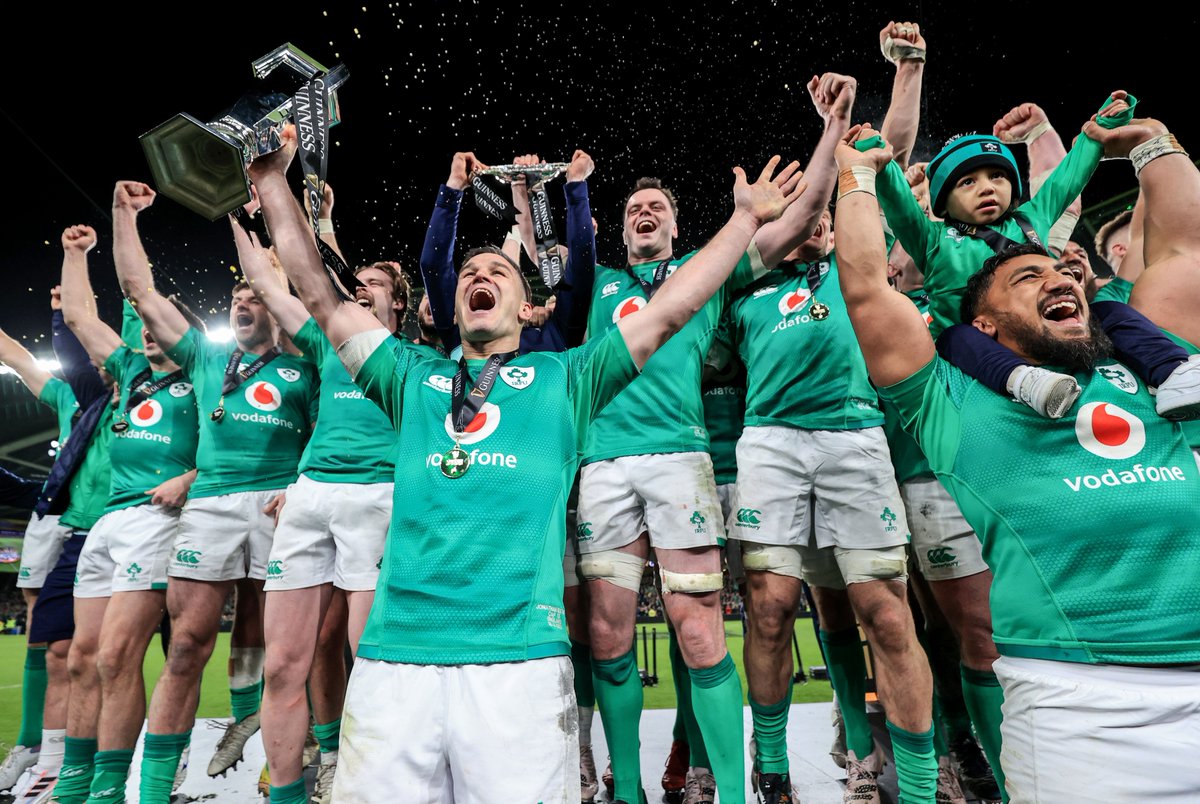 Lifting the Six Nations at home for the first time! 😍

#TeamOfUs | #GuinnessSixNations