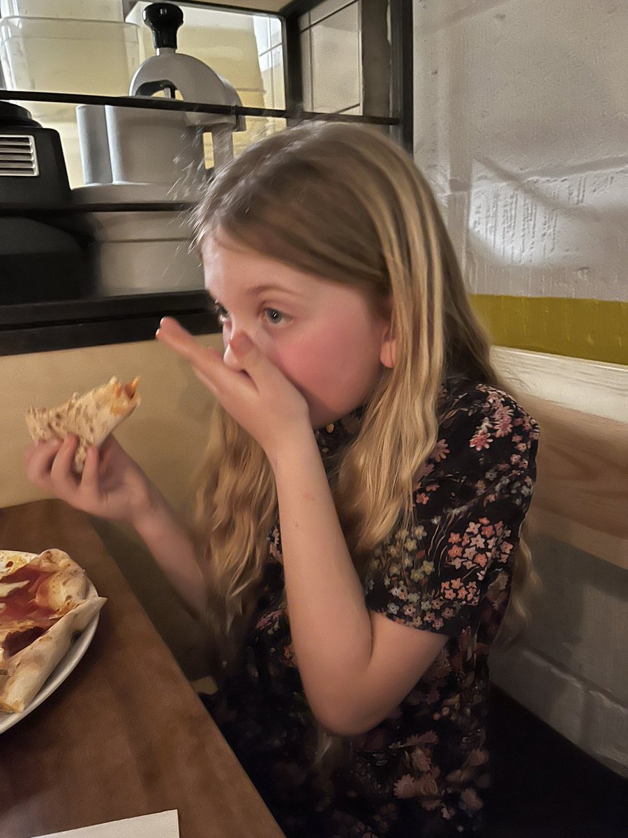 EdadventuresM's tweet image. This one loves #nduja pizza @wearerudyspizza 💚🤩