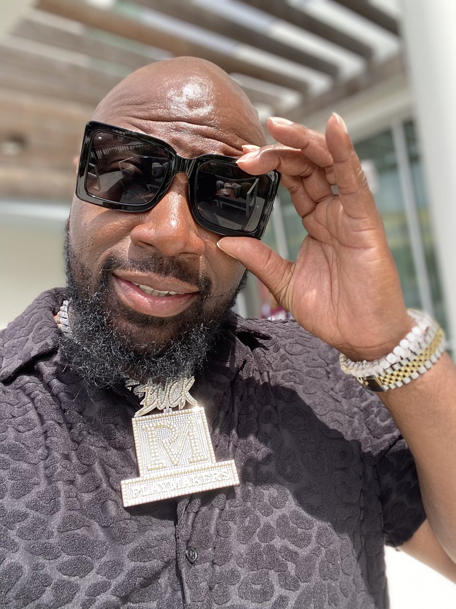 Buck Wild (@buckwild215) on Twitter photo 