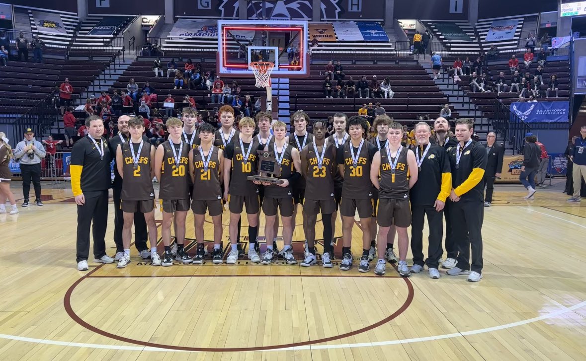 JacobCersosimo's tweet photo. Congrats to Kickapoo on an incredible season and a 2nd place finish in Class 6. The Chiefs have been a fun team to follow all year with a great group of seniors.

@OzarksOzone @PooBasketball @KickapooChiefs https://t.co/CBlbeNFp9v