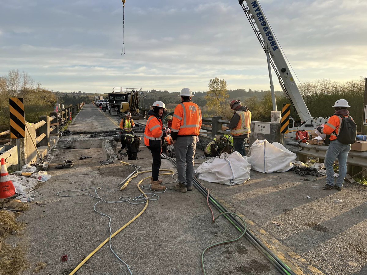 CaltransDist1's tweet photo. FERNBRIDGE CLOSURE CONTINUES
#Fernbridge between U.S 101 and #Ferndale is closed until 5 a.m. on Monday. Motorists — including emergency vehicles — will need to use an alternate route. Thanks to the community for being patient as we’ve worked to accelerate repairs at Fernbridge. https://t.co/XEO4HkNl9J