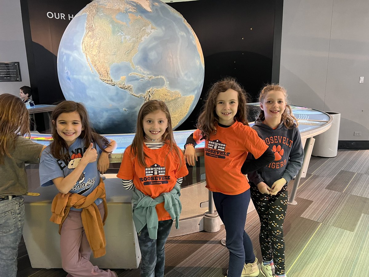 So much learning and  fun at the Planetarium this week! #EngageD64 <a href="/D64News/">D64 Park Ridge-Niles</a> <a href="/RooseveltD64/">RooseveltD64</a>