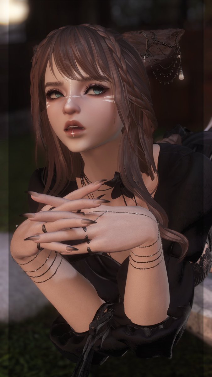 cha0ticpure's tweet photo. The work that @naori_xiv does is beyond immaculate. I can't get enough of doing portraits with her work.

#flibeesbees | #imerismods | #purplecocoon | #HEXmods | #GPOSERS https://t.co/zFWw6jdwH5