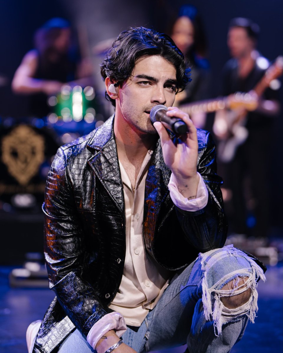 Joe Jonas Archive On Twitter joe Jonas Is The Definition Of aged joe-jonas-archive-on-twitter-joe-jonas-is-the-definition-of-aged