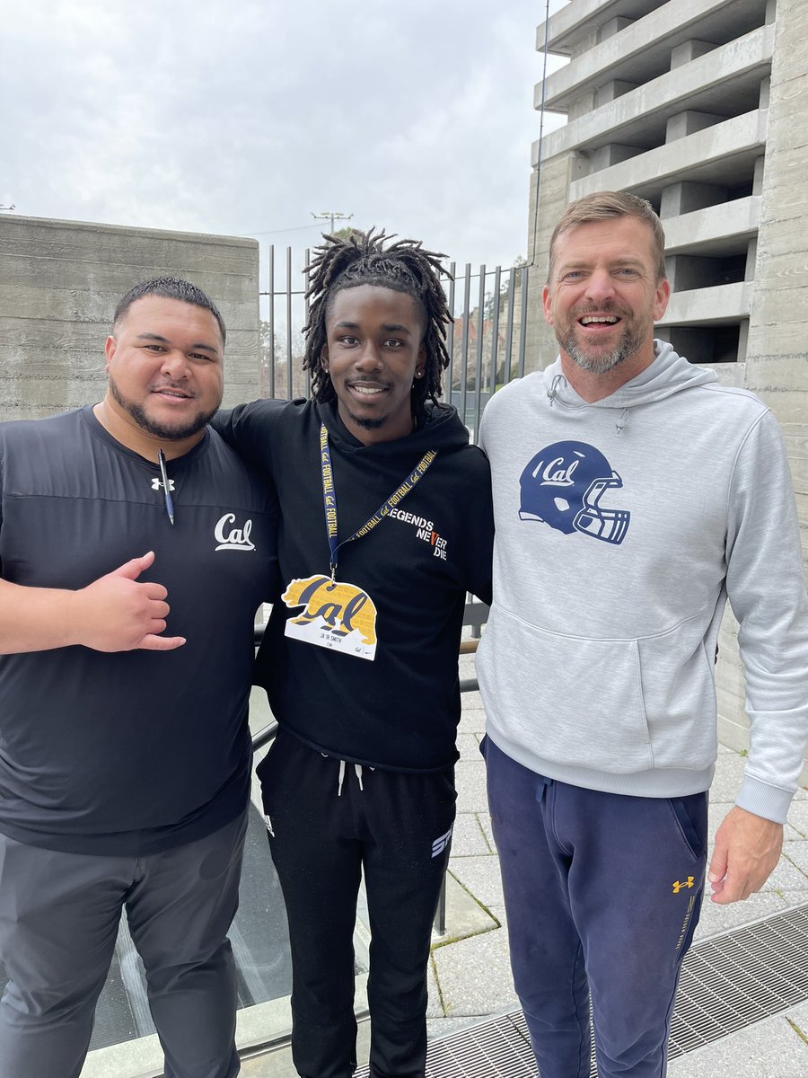 After a great talk and visit w/<a href="/CoachTreW/">Tre Watson</a>  I’m truly blessed to have received my first D1 scholarship offer to University of California Berkley!! AGTG #GoBears🐻 #csmisdbu <a href="/BenjiPalu_Cal/">Benji Palu</a> <a href="/Ogthetruth/">Coach OG</a> <a href="/coachTcsm/">Tim Tulloch Sr.</a> <a href="/Coach_Sekona/">Coach Sekona</a> <a href="/tlbutler5/">CoachTB.CSM Football</a> <a href="/coach_schrider/">Ben Hawk Schrider</a> <a href="/hardee9596/">CoachJHardee9596</a>