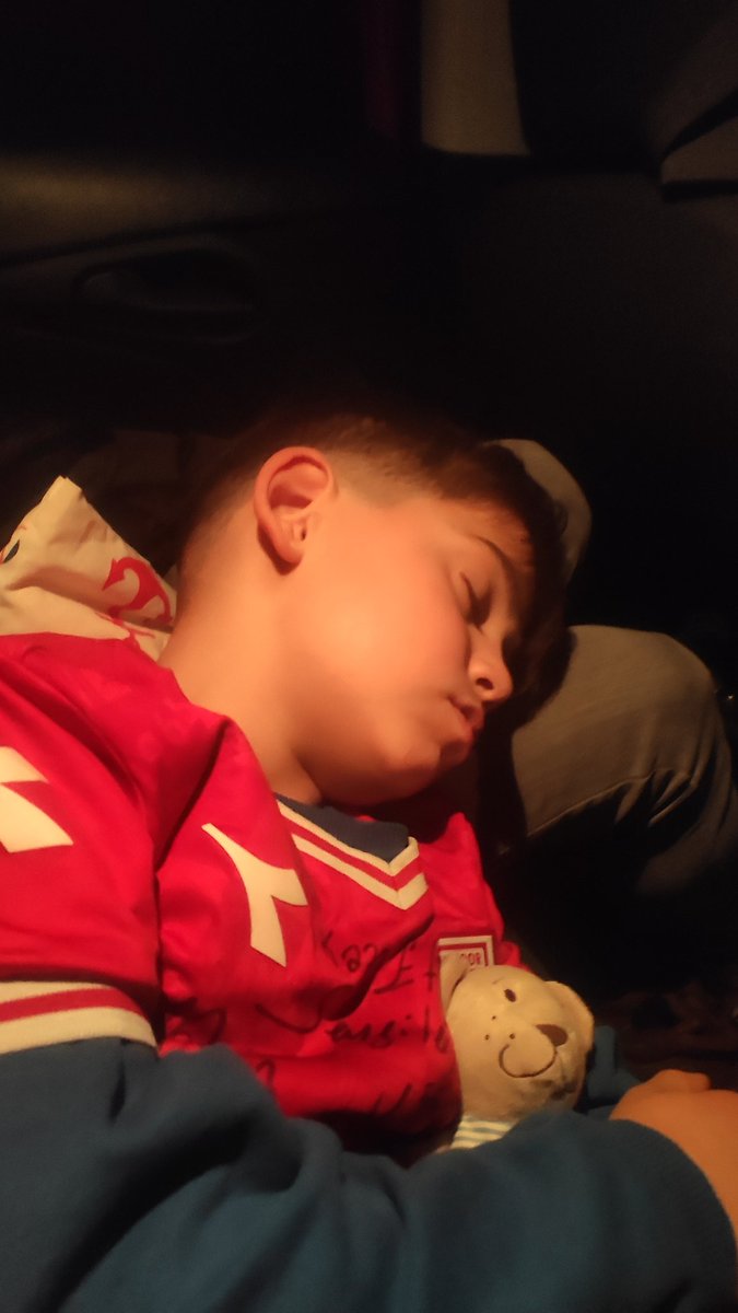 #Samsunspor şampiyonluk yolunda çoluk çocuk arma peşinde şampiyon #yilportsamsunspor bir şehir sizden masal istiyor