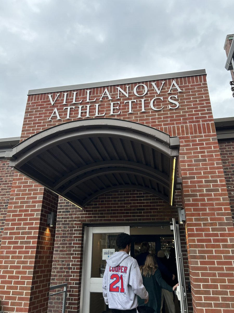 Visited <a href="/NovaFootball/">Villanova Football</a> yesterday! Thank you for having me <a href="/PennypackerRoss/">Ross Pennypacker</a> <a href="/CoachLang22/">Matthew Colangelo</a>