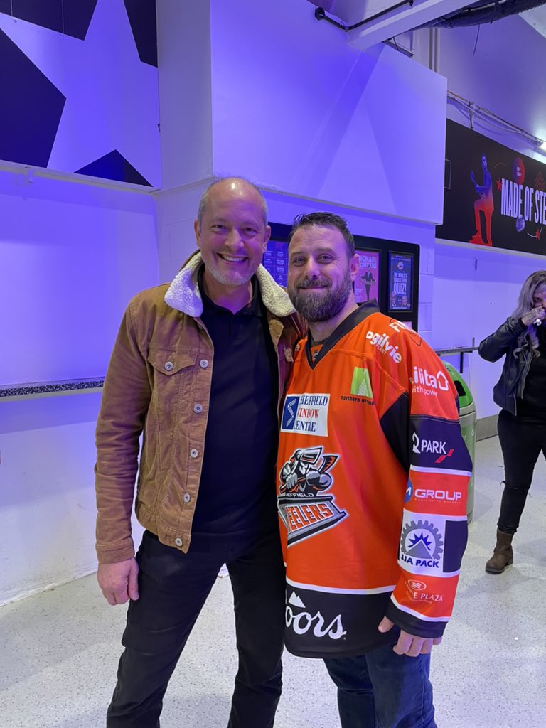 CarlWhitby's tweet image. Oh my god, steelers against panthers and I have missed the entire 2nd period to stand and talk to  the best skater the @steelershockey have ever had #RocketRonShudra26 #dreamsmade