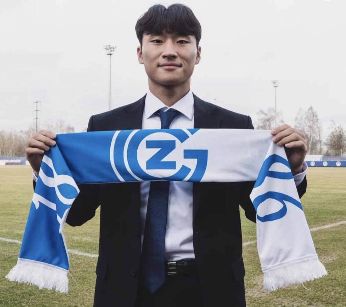 FabrizioRomano's tweet photo. Minnesota United are set to sign South Korean forward Jeong Sang-bin, deal to be agreed on £2m fee as @andygreder @tombogert reported 🇰🇷🤝🏻 #transfers

Player’s already in Minnesota, deal now set to be finalised after Grasshoppers loan terminated. https://t.co/57JJS2Ch94