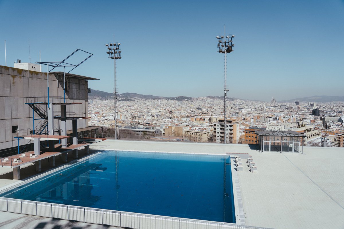 Barcelona Olympic jump pool 
.
.
.
#olympic #pool #spain #czechroamers #exploretocreate #traveltoexplore #ontheroad #igerscz #iglife #iglifecz #sonygangczsk #sonyalpha #sonyimages #sonyalphateam  #urban #architecture #barcelona #travelphotography #cityscapes