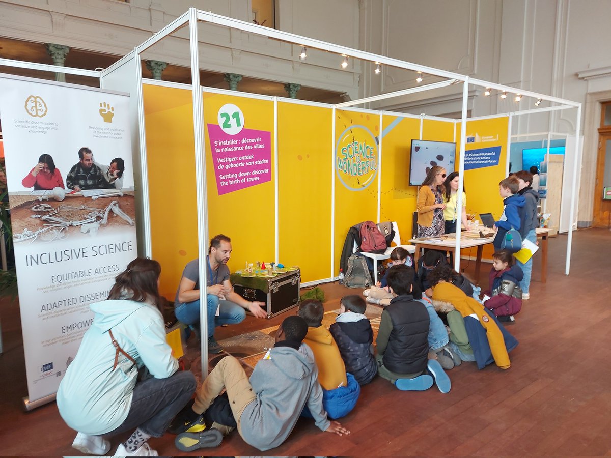 Juan GIBAJA (@juangibaja1) on Twitter photo Si estando en Brusela #ScienceIsWonderful Pierre Curie se interesa por nuestro trabajo (Marie estaba en el cafe) es que la cosa va bien.Gerard Remolins eres un crack @INDI_inclusion <a href="/rgr_pirineus/">ReGiraRocs</a> Si estando en Brusela #ScienceIsWonderful Pierre Curie se interesa por nuestro trabajo (Marie estaba en el cafe) es que la cosa va bien.Gerard Remolins eres un crack @INDI_inclusion <a href="/rgr_pirineus/">ReGiraRocs</a>