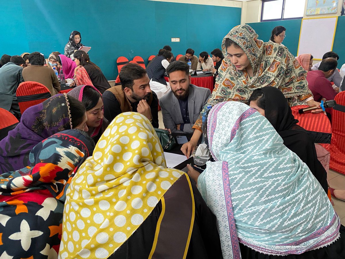 pms_qec's tweet photo. Quality Enhancement Cell (QEC) Peshawar Model Schools conducted a capacity building training on "Effective Communication for Quality Assurance" at City University of  Science and Technology.
Ms. Henna Karamat, Advisor QEC conducted the training.
#qualityassurance #training #qec https://t.co/Q9zGo37tns