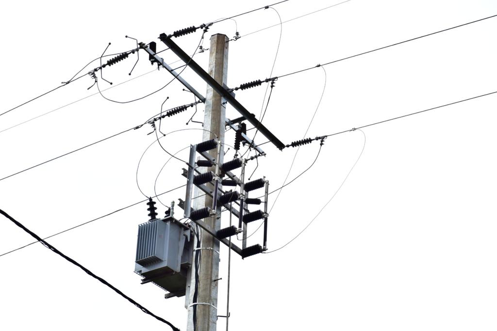 mrmeict's tweet image. Son Excellence @GeneralNeva , Président de la République du #Burundi, a procédé, samedi 18 mars 2023, à l'inauguration de l'électrification rurale de 34 centres situés dans les communes #Busoni, #Bwambarangwe et #Gitobe de  @KirundoProvince