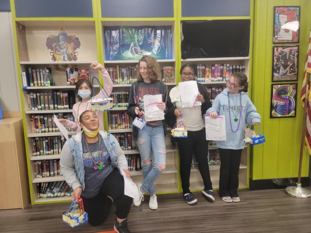 wssugems's tweet photo. Celebrated Women’s History Month with honoring Katherine Esau by doing botany design challenges. Also gave a nod to Grace Hopper by coding @Sphero bolts to make art! @LCSJackets @LexMidSchool @WSSUTeachEd @WSSURAMS @joannlaguardia @leftyart_lms https://t.co/7QgxEmYL0M