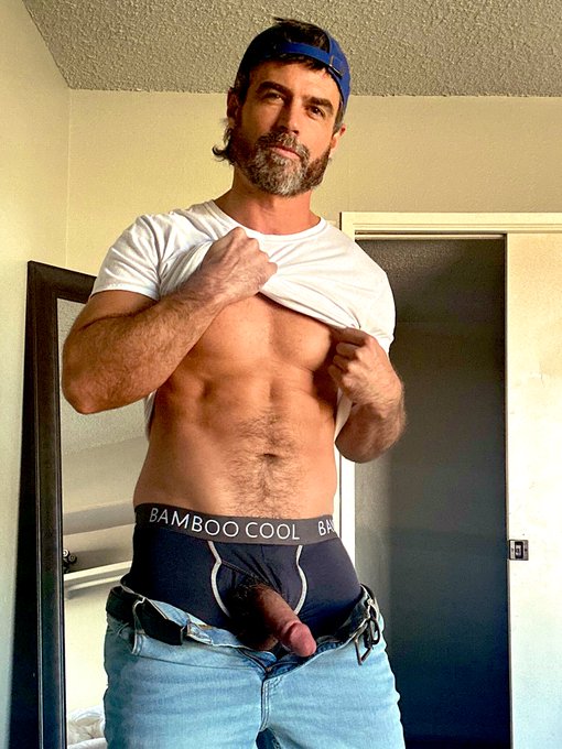 Working for the weekend https://t.co/eO0z6AtqU2