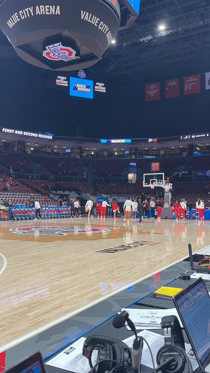CMDeFiore's tweet photo. This is March. No.3 seed @OhioStateWBB plays No.14 seed @JMUWBasketball at 1:30pm for the first round of the NCAA Tournament.    Listen in @SGSR_OSU to hear @JoeyFeerer with the pregame at 1:15 followed by @CrumeIsland and myself calling the game at tip-off! https://t.co/ze6kOsvisv