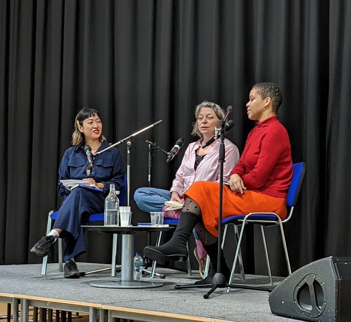 'I usually start with the last line...' @Onwuemezi explains her short story writing method to @AnnaWoodyes, both in conversation with Charlene Teo at #DeptfordLitFest's @FitzcarraldoEds panel. The first event I've attended as @STWevents co-chair and such an inspiring one.