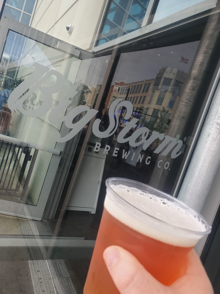 beer_around's tweet photo. A busy day @BigStormBrewing here at the @AmwayCenter getting ready for the second round of @MarchMadnessMBB 

Drinking a Surplus Honey pale ale and it is delightful

#drinklocal #beertwitter #beer #Orlando #sdsu #furman https://t.co/6rvQ15eLD9