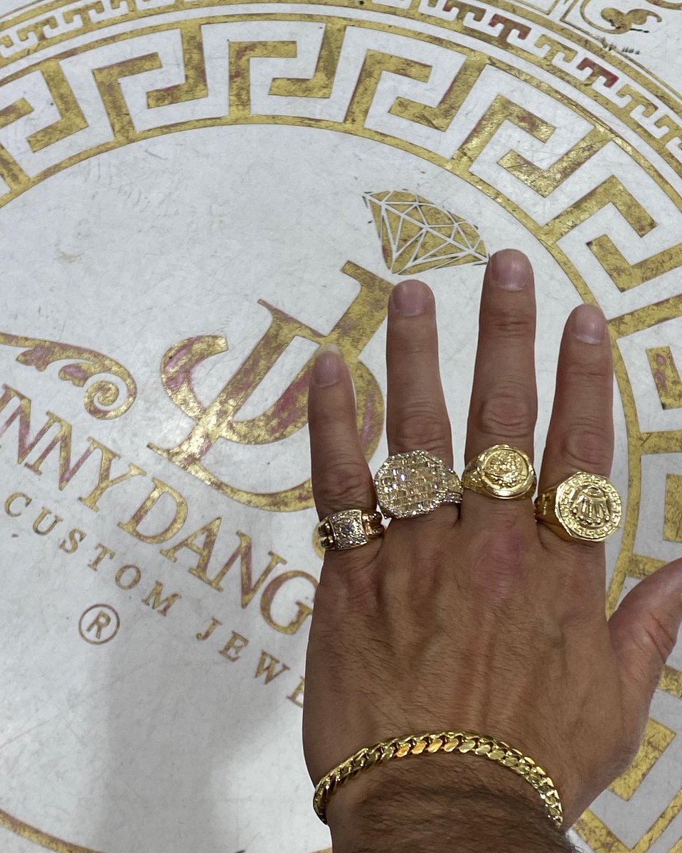 TermanologyST's tweet photo. Shout out @JohnnyDangandCo laced ya boy up with that icey thing. 💍 Got my hand’s shimmering. 💎 https://t.co/YkUSUhzosG