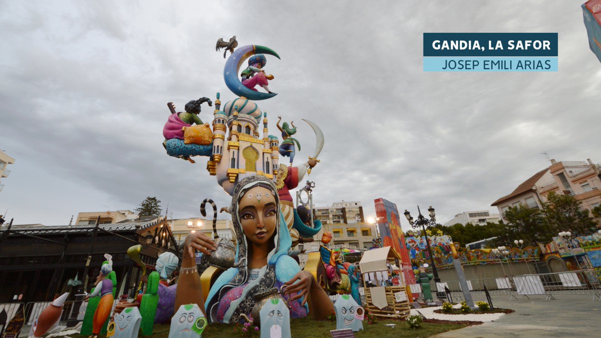 apuntoratge's tweet photo. Moltes gràcies per les fotos de #Falles23 
#FallesAPunt https://t.co/jdI2wL0LHV