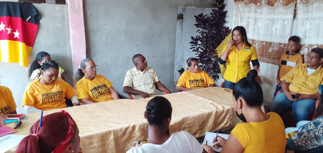 YajairaForero's tweet photo. #SAB18 @pr1merojusticia realiza su II Congreso Programático en 1000 Parroquias de todo el país para escuchar a los líderes de la comunidad, al vecino y a la sociedad civil en general
Son ellos, los.que conocen la realidad de los.problemas de su comunidad y las soluciones. https://t.co/HgS7BHn2wC