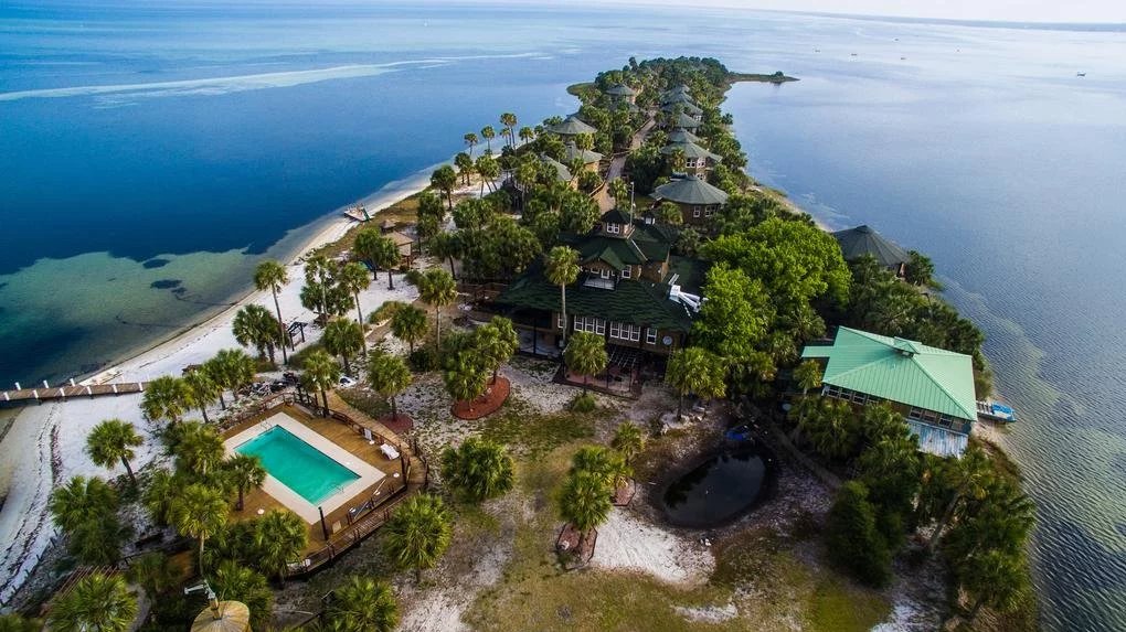 bpbillfishopen's tweet photo. Sponsor Spotlight ‼️:

For anglers and outdoor enthusiasts who appreciate the wild beauty of nature and the timeless gift of seclusion, Black's Island is Florida's ultimate in understated luxury vacation. For more information visit their website at https://t.co/a0FZXpprJk https://t.co/0fvtN7i4UU