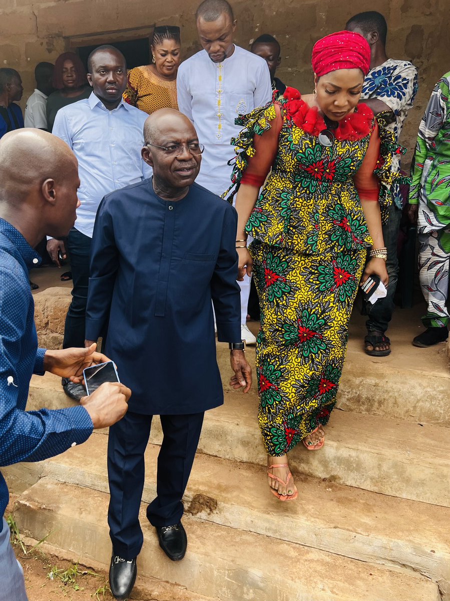 VictorIsrael_'s tweet image. Breaking News: Alex Otti of the Labour Party emerges the Governor Elect of Abia state

Over 24 years of PDP backwardness, one flyover every 4 years and a government that bragged about Bringing Domino Pizza to Abia state

Congratulations people of Abia 📌