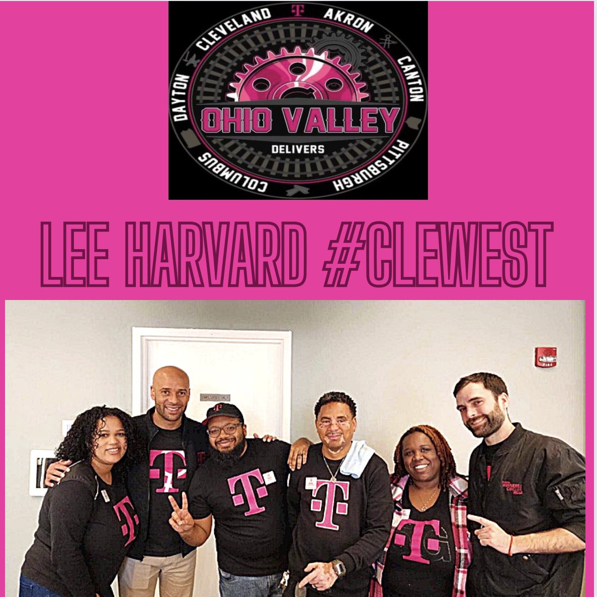 KendraTmobile's tweet photo. Amazing visit with a great leader 🙏🏾 Thanks for walking in and immediately motivating me and my team with your inspirational leadership. Great time together, great practices shared , and pure love poured into our team 💯💪🏾#T100Central #OhioValleydelivers #Clewest #Leeharvard #CLE https://t.co/lSotiELEEP