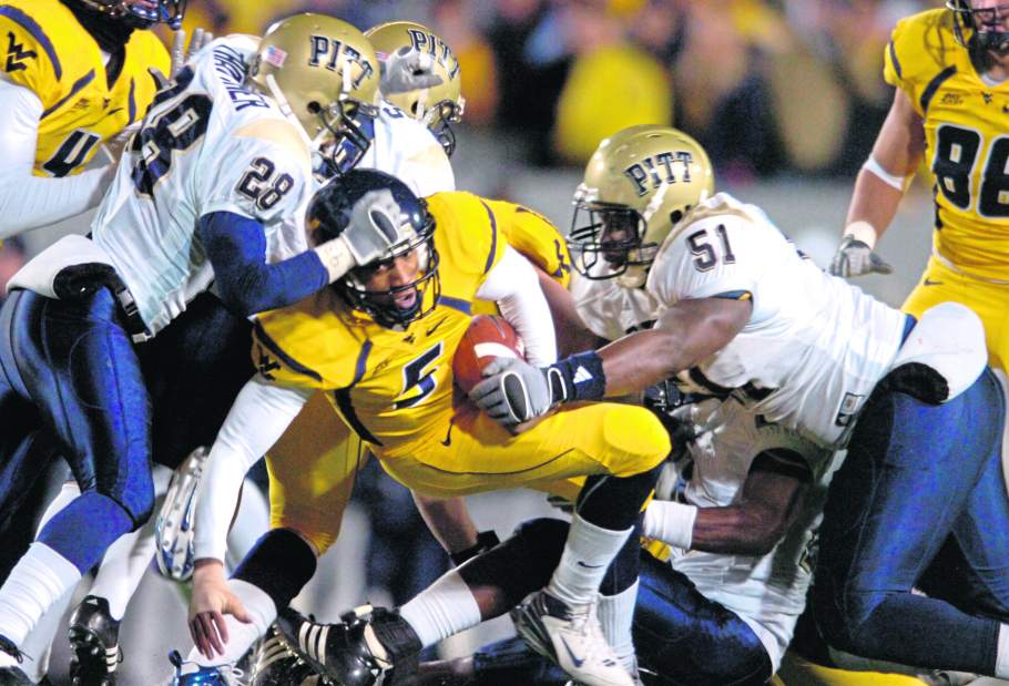 CFBHome's tweet photo. I can give about 9 to 13 reasons why Pitt's are better https://t.co/aRBjOXKVOq