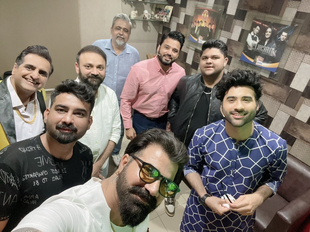 #TheFourthUmpire #ARYDigital #HBLPSL8 #Cricket #Ayazsalon #Ayazsyed #muhammed_obaidkhan #boiz in #game