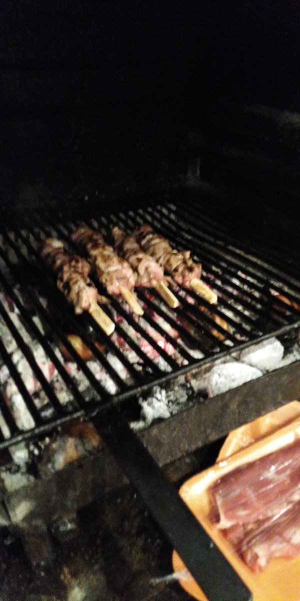 Gece böyle ilerlerken.