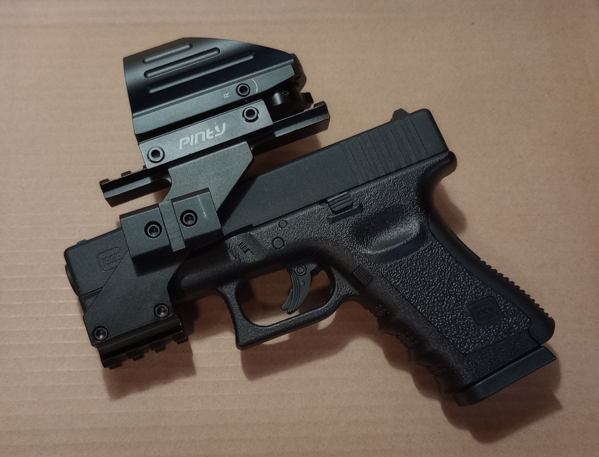 Joferjeff's tweet photo. I did that thing where you over accessorize your pistols....
#pinty https://t.co/0xqIEs3ROx