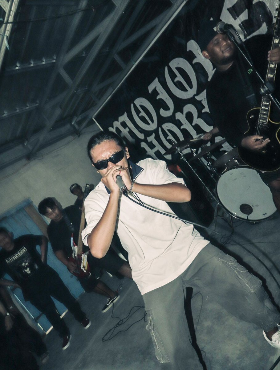 Footloose tweet media