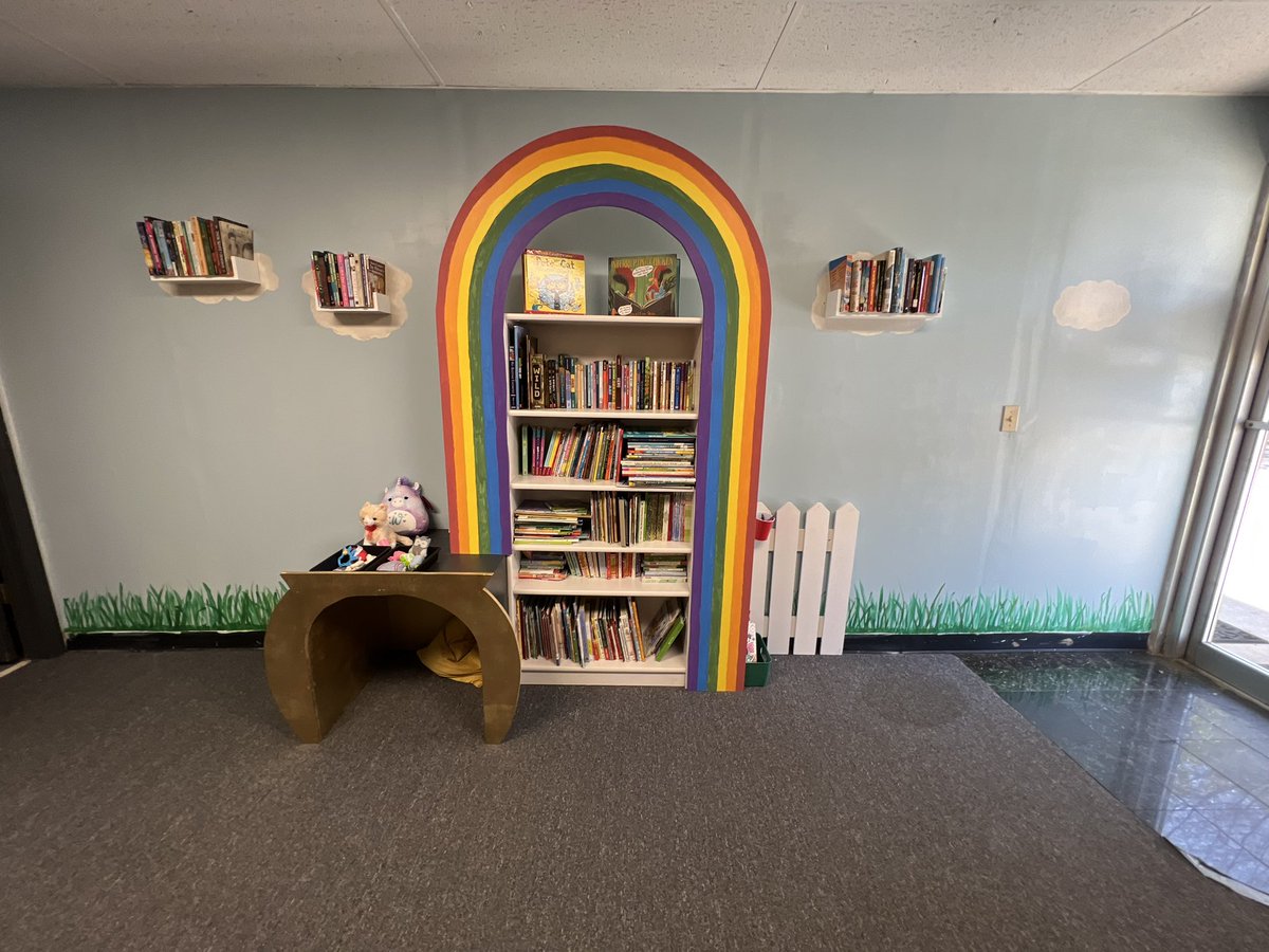 ICareAtlanta's tweet image. We would like to thank the Dunwoody Girl Scout Troop 15501 for choosing I Care Atlanta to build their Giving Library. 
Families are welcomed to stop by the food pantry and pick out a book for their kids.