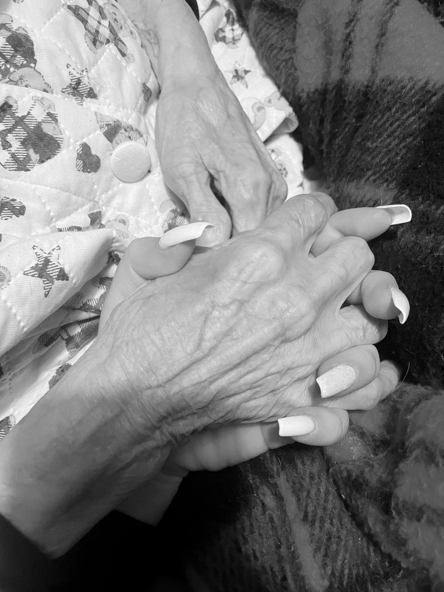 C L O T T A Y 🩷🌸🫧 tweet media