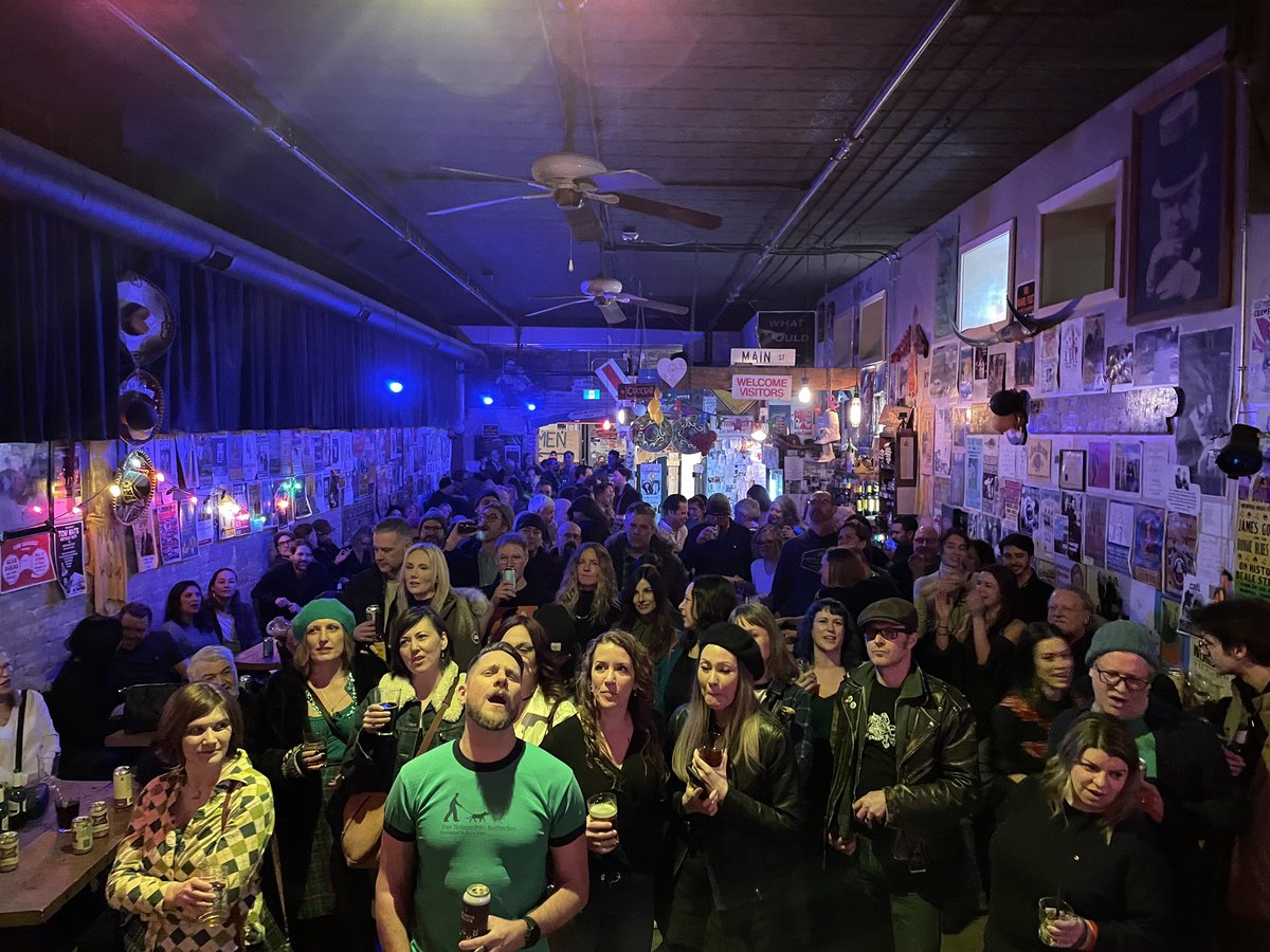 PennerCory's tweet photo. Last night was a blast! I still can’t believe we sold out and packed the joint! #stpaddysday #tarbenders #timeschanged https://t.co/RjHmhOhMnh