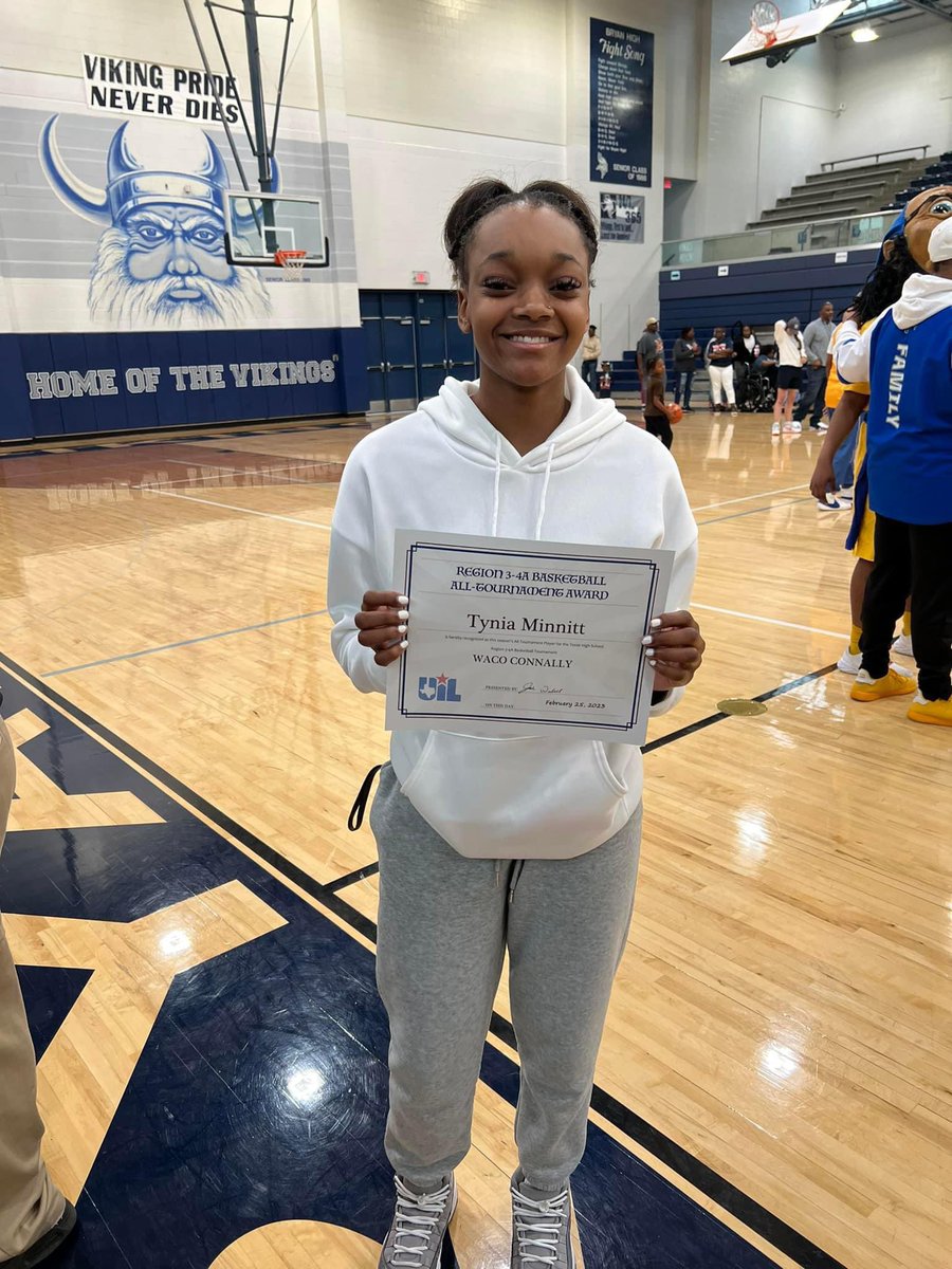 Tynia “Nia” Minnitt tweet media