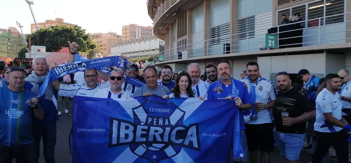 Deporte, distracción, ocio... ibérica, y a ganar! 🏴󠁧󠁢󠁳󠁣󠁴󠁿 #DerbiCanario #TenerifeLasPalmas #HRL @IbericaCdt