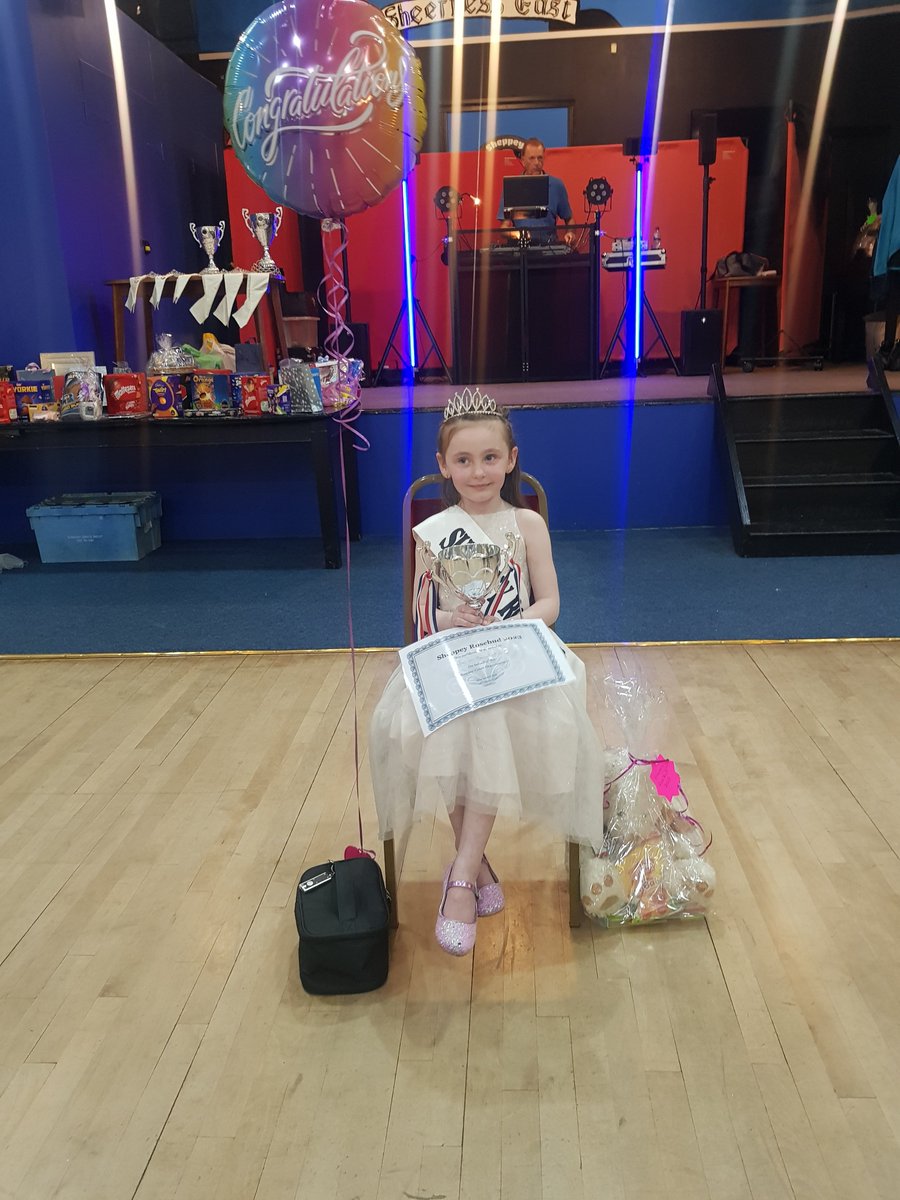 ShellEllis's tweet photo. @QueenboroughSN Delilah-Beau is 2023 Sheppey Rosebud! Contract signing tomorrow ❤🥳 https://t.co/uwnq3dEsYX