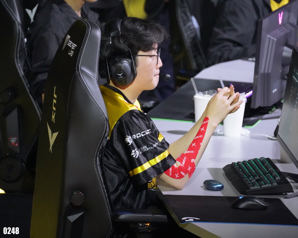 230318 LSB vs HLE
#Burdol #버돌 #노태윤 #LCK