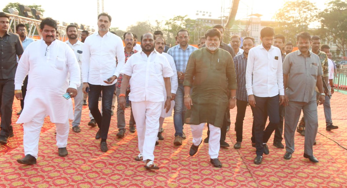 Uday Samant on Twitter