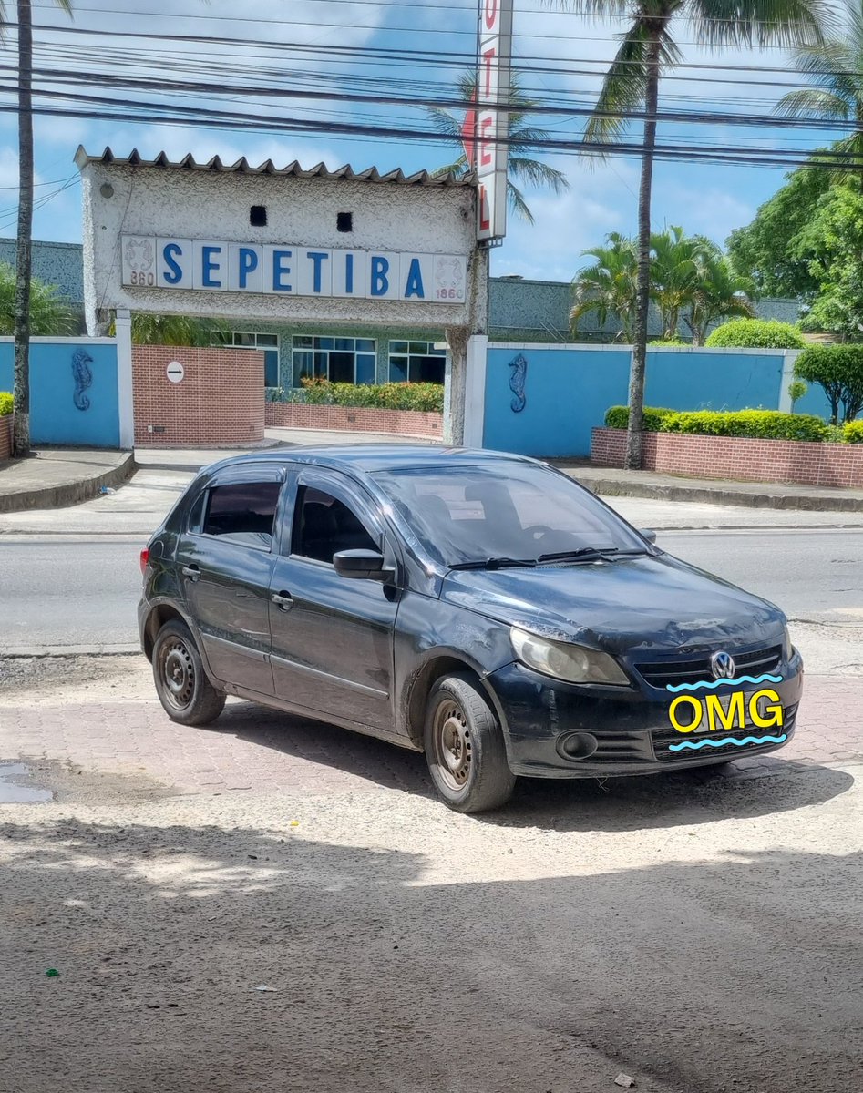 Combinação perfeita .. ainda bem q nenhum dos dois falam..nem o carro nem o local...kkkkk
