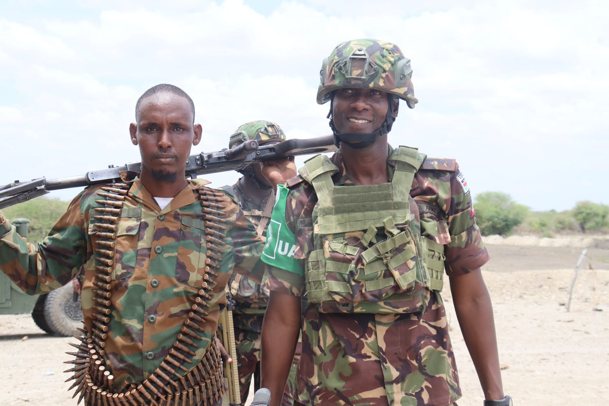 ATMIS_Somalia's tweet photo. .@kdfinfo #ATMIS in Sector 2 on Wednesday donated preventive, curative drugs &amp; other non-pharmaceutical medical supplies to #Afmadhow General Hospital to contain the cholera outbreak. Sector 2 Commander, Brig. William Kamoiro, later visited #SNA &amp; Jubaland Security Forces camps. https://t.co/Y5hEFqXG2u