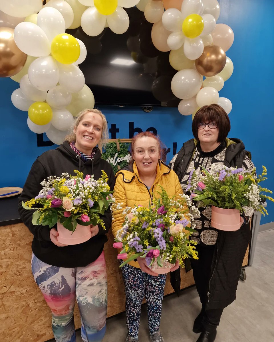 socentni's tweet photo. Didn't they all do well?
Sisters making a #MothersDay #HatBox each. Amanda out supporting members every day in everything she does #ActivitiesWithPurpose
#BarrowandBloom
#BuySocial
#ForABetterWorld https://t.co/NX3170Q9zZ
