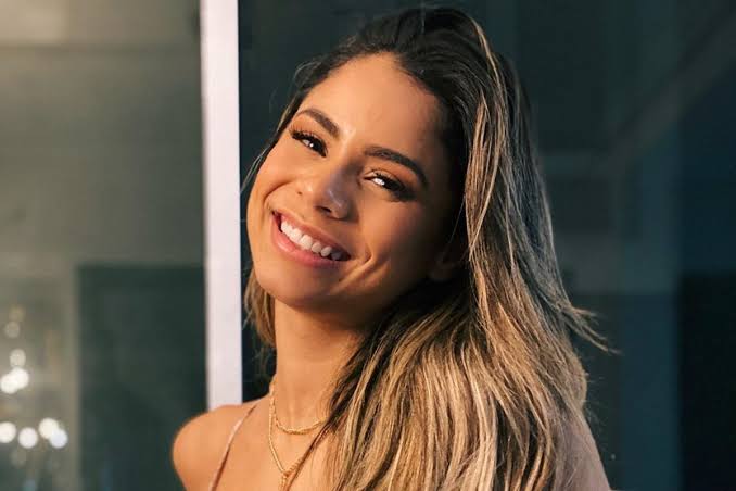 yankisner's tweet photo. Léo Dias e sua obsessão em desmoralizar mulheres que são VÍTIMAS de situações horríveis. Depois do que ele fez com a Klara Castanho, agora quer condenar a Lexa. Um verdadeiro DESSERVIÇO para o jornalismo brasileiro. #BBB23 https://t.co/s21VUx2eji