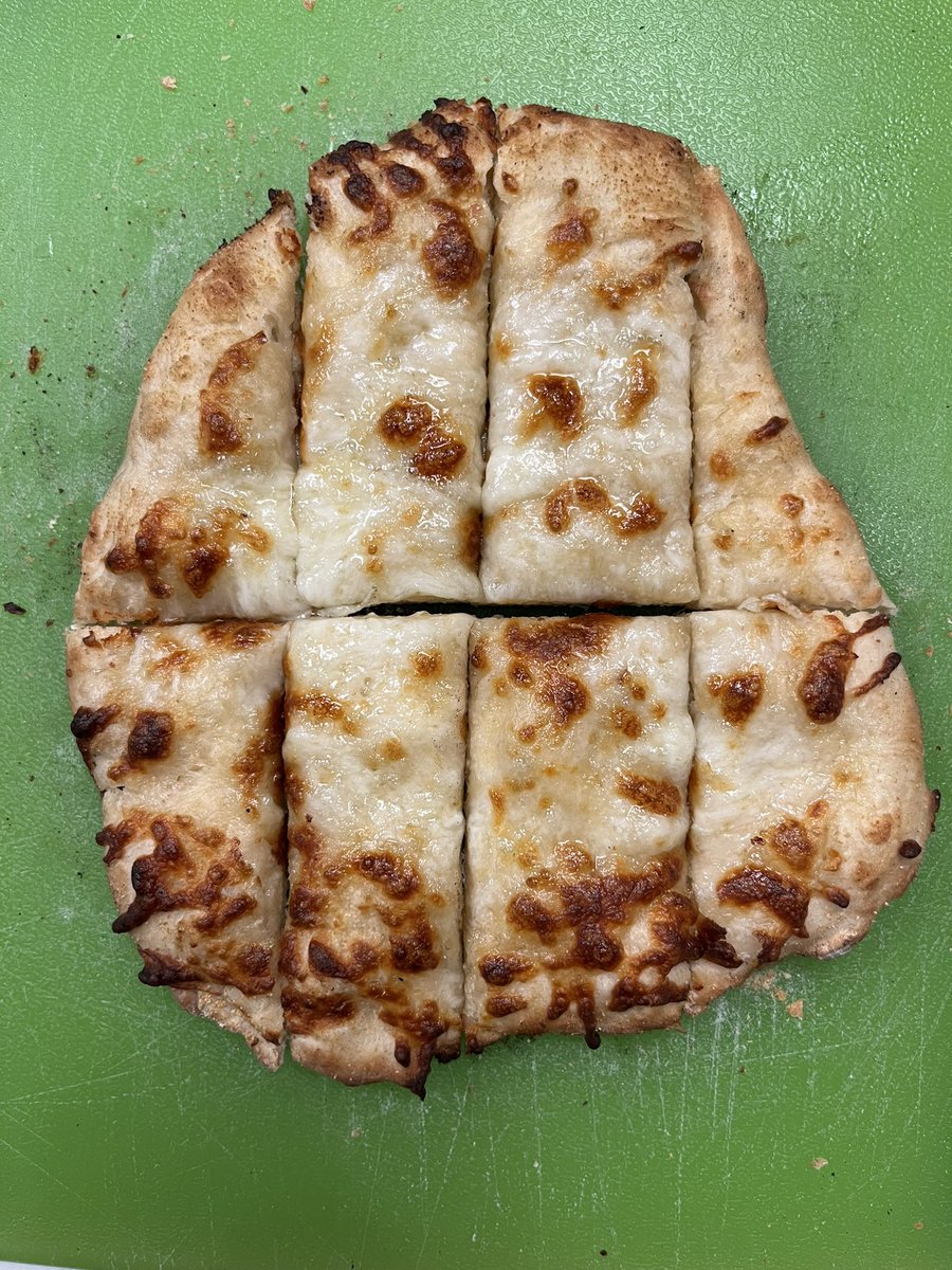 PlaneFocal's tweet photo. Fired up some pizzas, calzones, and cheese sticks on the @SoloStove last night! Everything was awesome and already stoked on cooking in it again. https://t.co/cjElfX5Hka