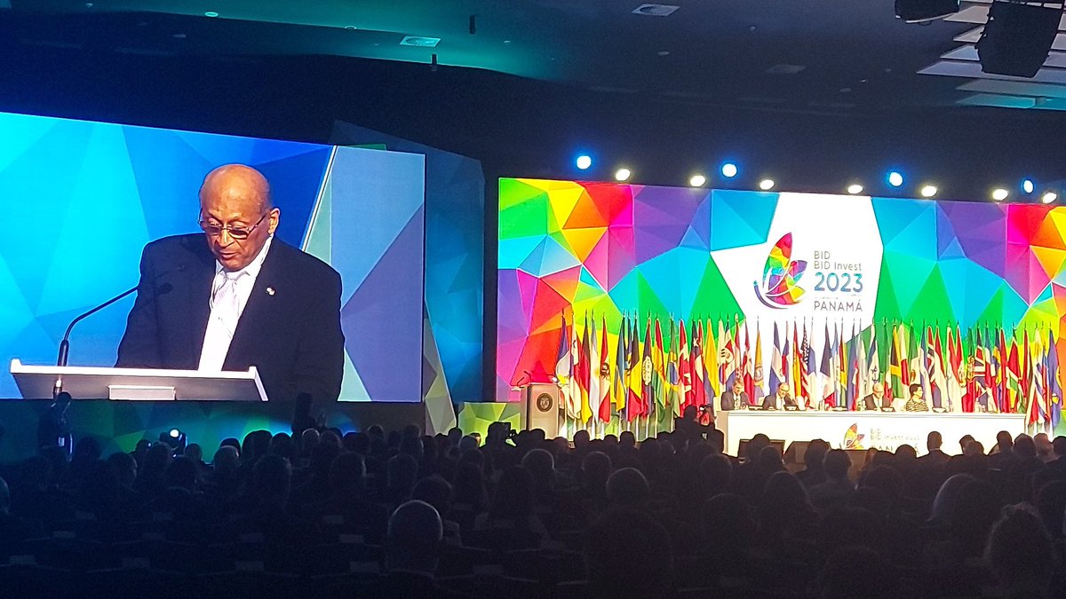 Panama's economic minister Hector Alexander just elected as new chairman of board of governors <a href="/the_IDB/">Inter-American Development Bank</a>