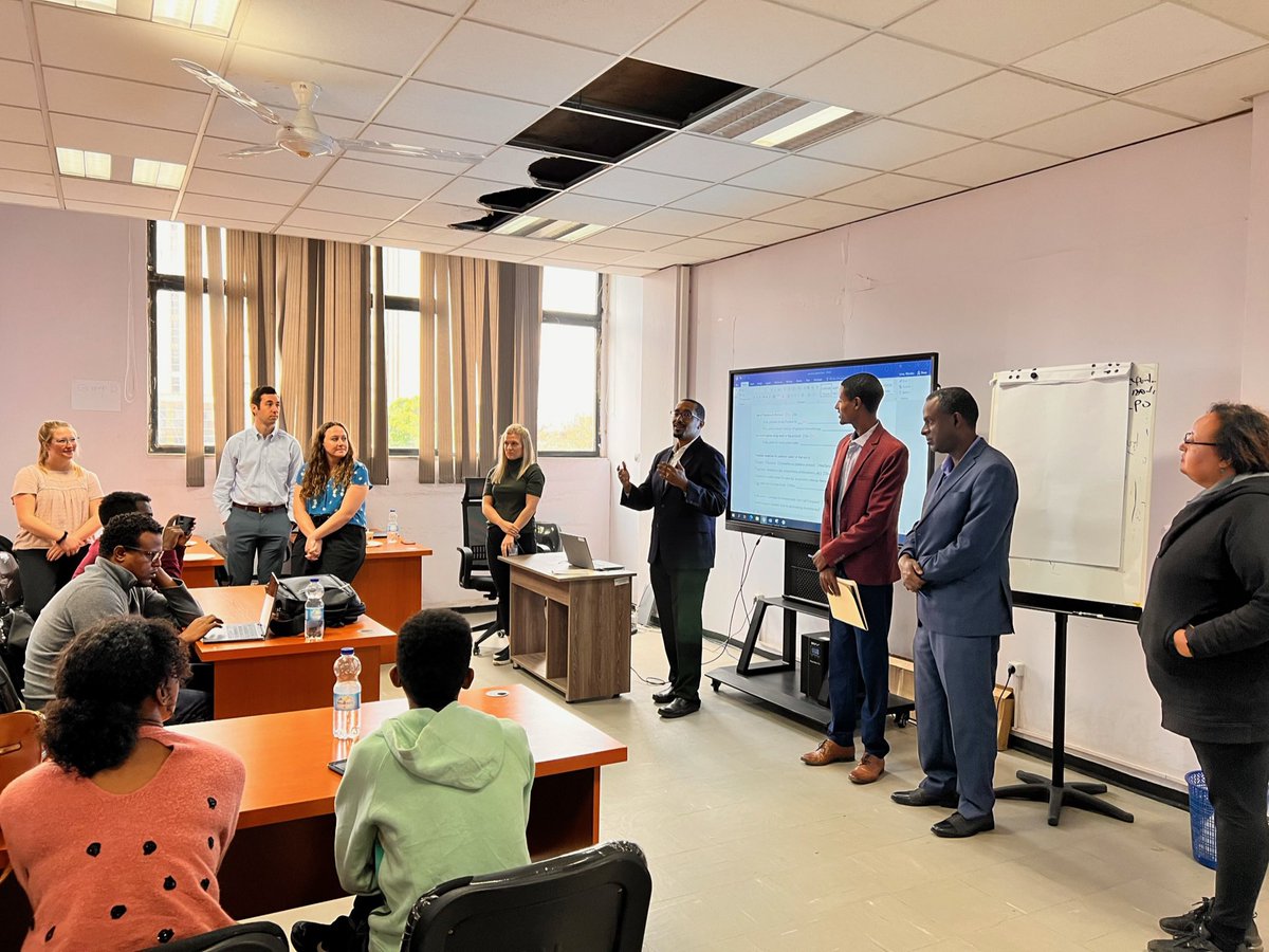 Benyam_Muluneh's tweet image. Incredible end to our training/workshop on the implementation of a national pediatric cancer registry in #Ethiopia! Such a privilege to have had 5 cancer centers represented & the trust/support of the MOH!
Also proud of our @UNCPharmacy trainees and colleagues. @UNC_Lineberger