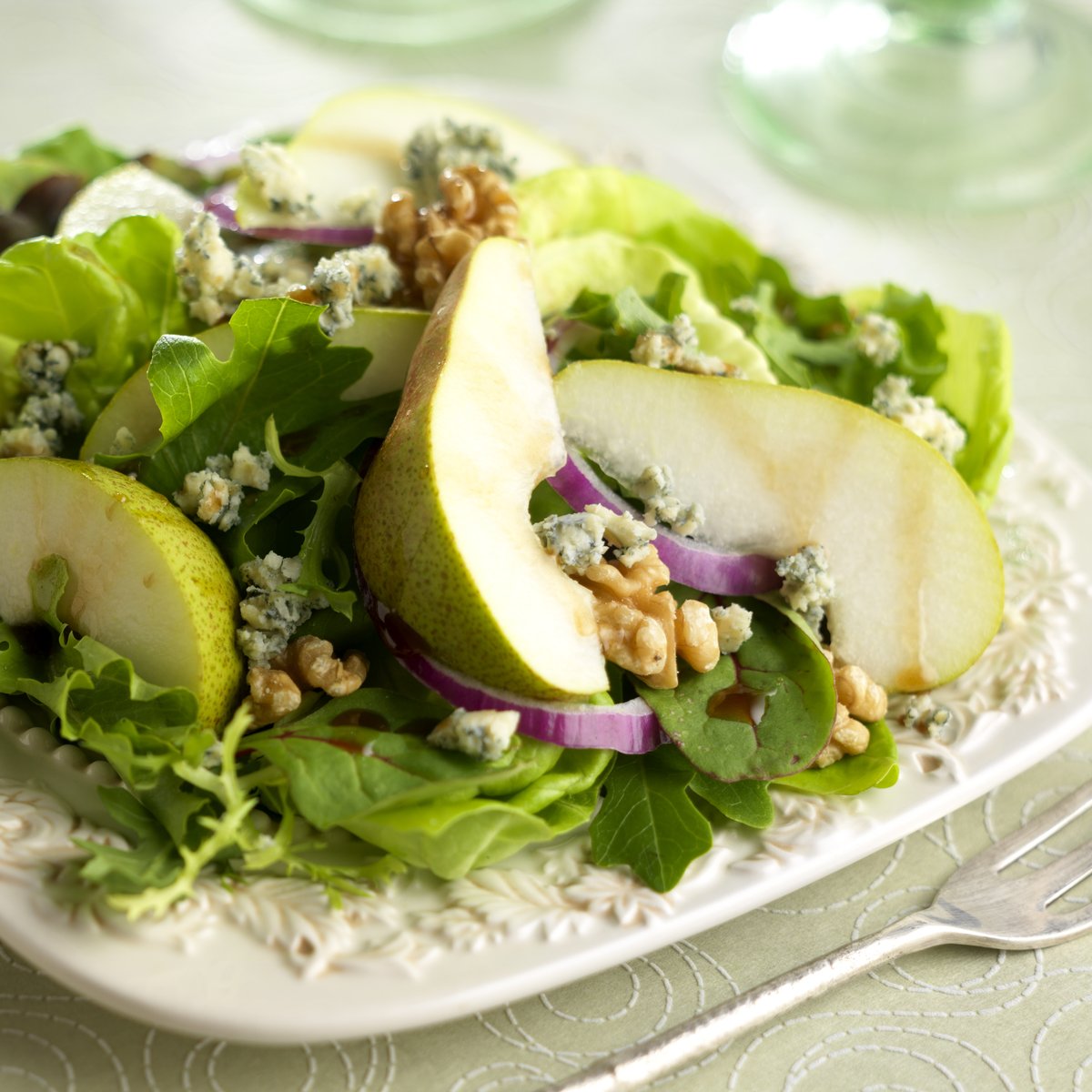 What is your favorite fruit on a salad?🍐 Pears are always a great option, adding a touch of sweetness and all of their nutritional benefits, such as fiber and vitamins!

Get pear salad recipes at <a href="/Cal_Pear/">California Pears</a>, or on their website here: calpear.com/recipes/salads/